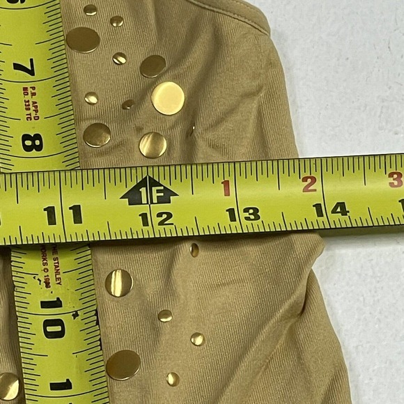 🚨 10 / $20 🚨 Body By Victoria Womens Size Medium Gold Studded Crop Tank Top - Picture 7 of 12